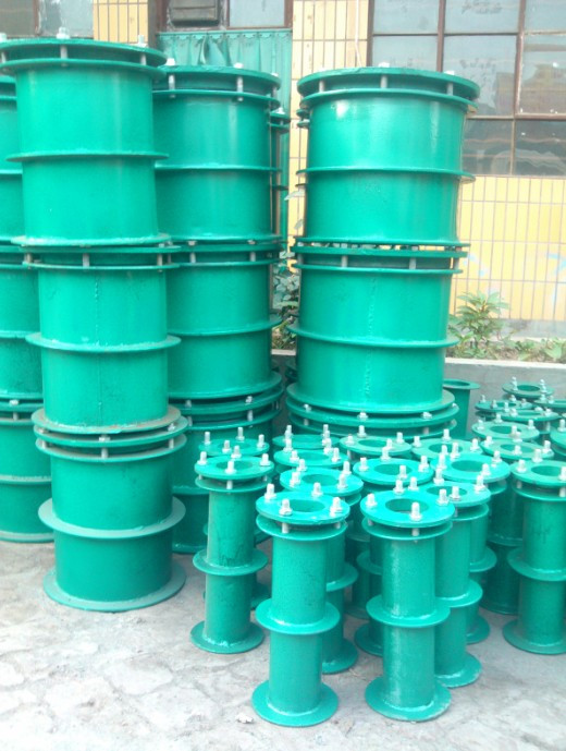 不同口徑柔性人防套管對比圖